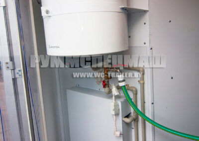 Прицеп туалет на две кабинки