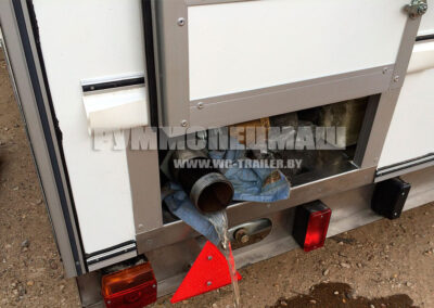 Прицеп туалет на две кабинки