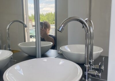 5 кабинок с отсеком для маломобильных групп населения