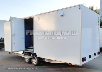 Прицеп туалет на 4 кабинки с вакуумной станцией