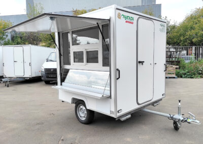 Автоприцеп торговый  813211-10 с холодильным оборудованием