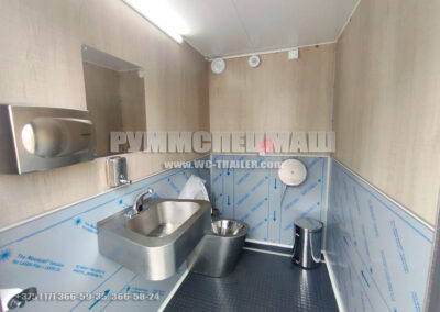 Прицеп туалет на 2 кабинки с вакуумным туалетным модулем