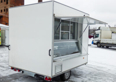 Торговый прицеп 813211-25 X