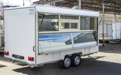 Автоприцеп торговый  813230 с холодильным оборудованием